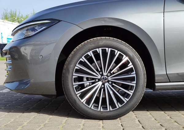 Volkswagen Passat cena 200500 przebieg: 10, rok produkcji 2024 z Piła małe 254